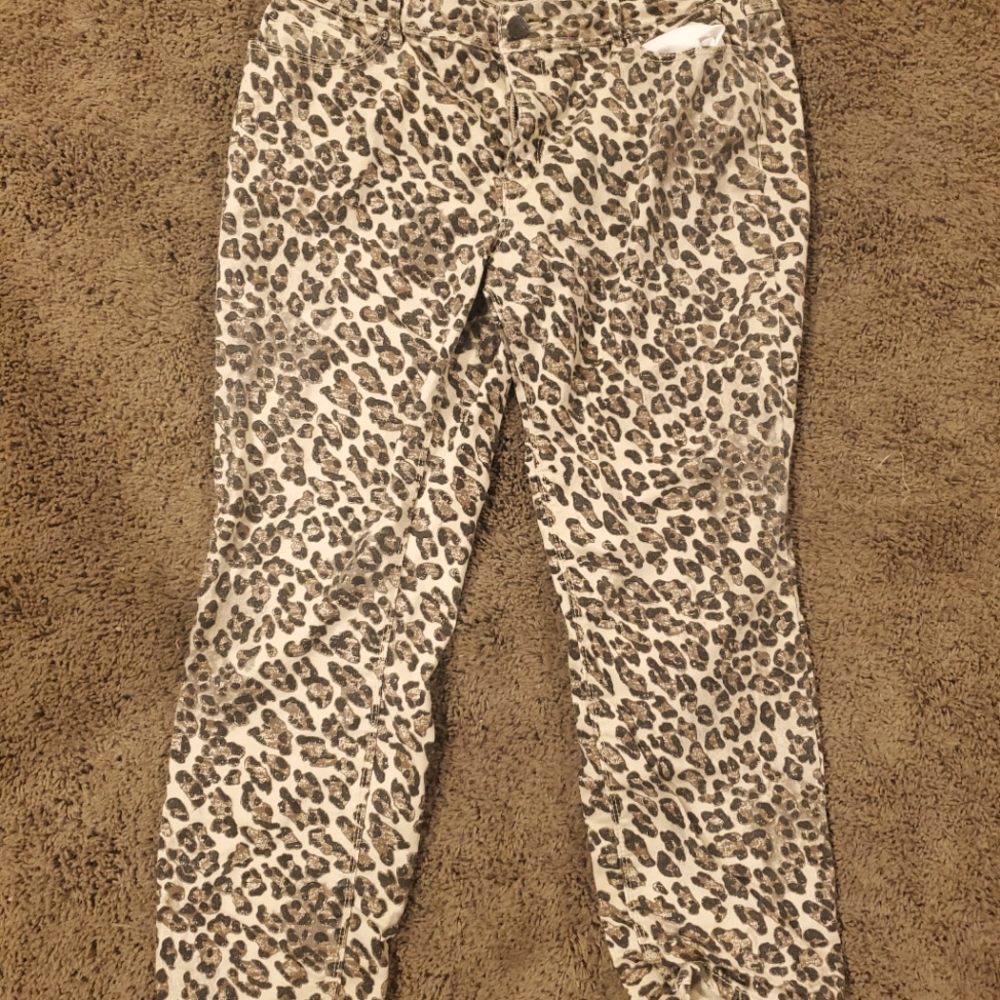 Womans Leopard Colored Jeans